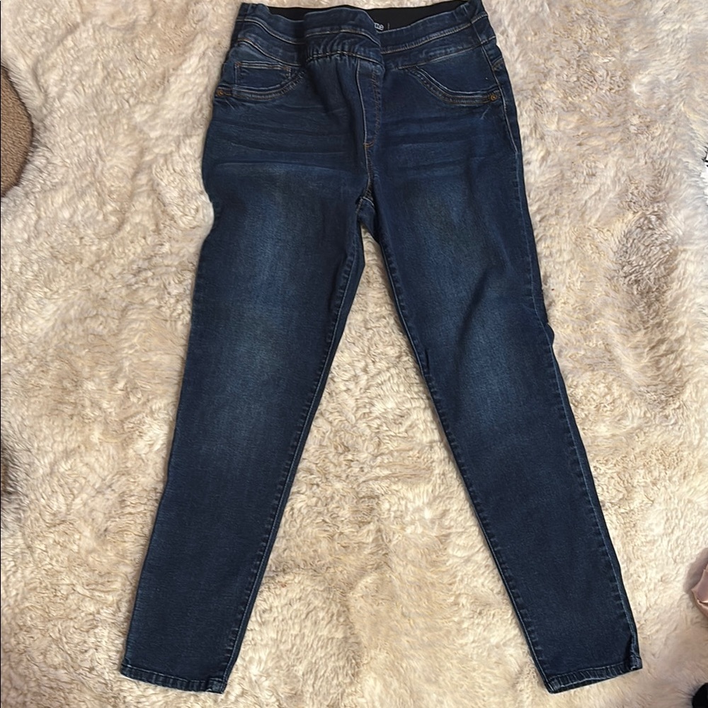 Blue Skinny Jeans with Subtle Fading